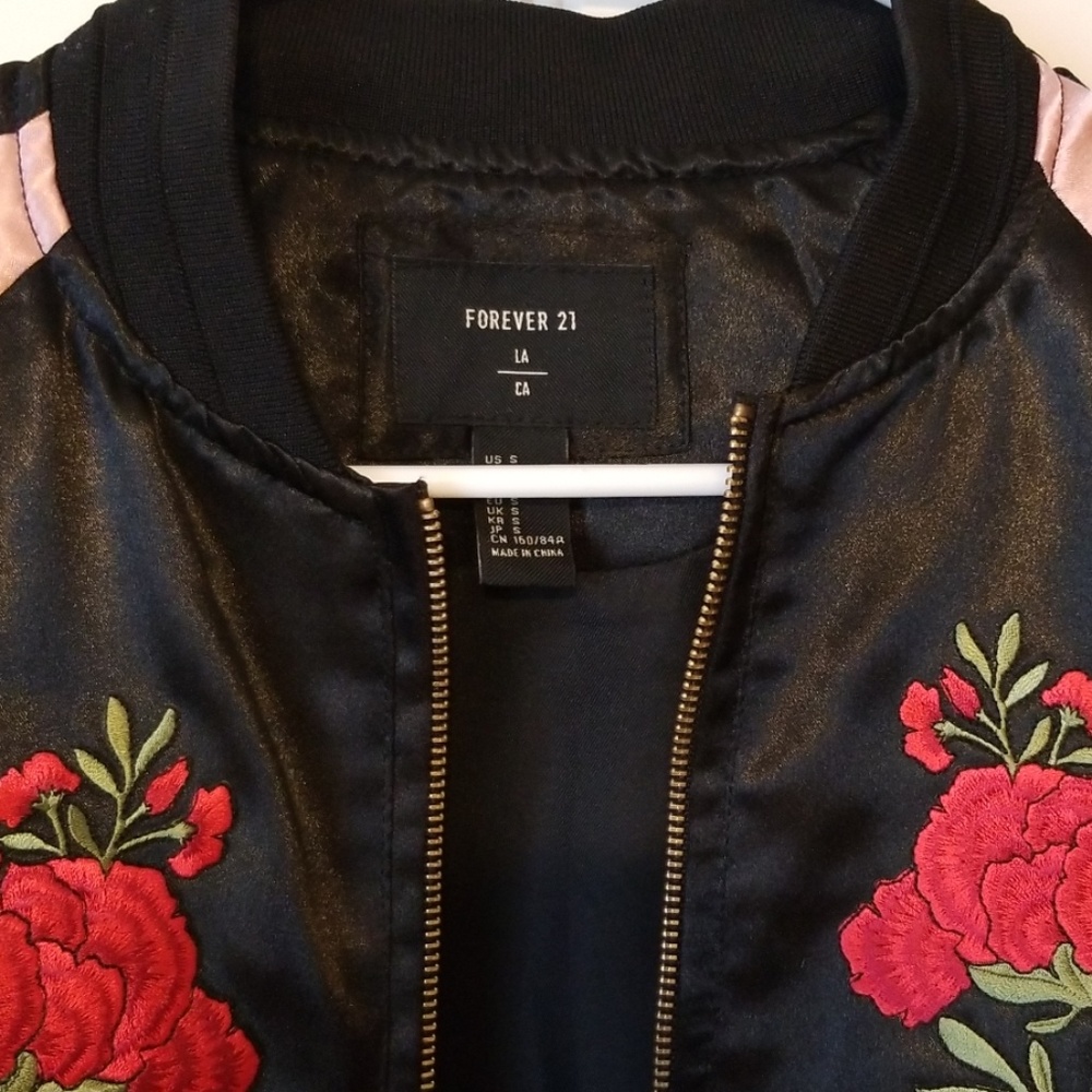 Bomber jacket - Picture 3 of 4